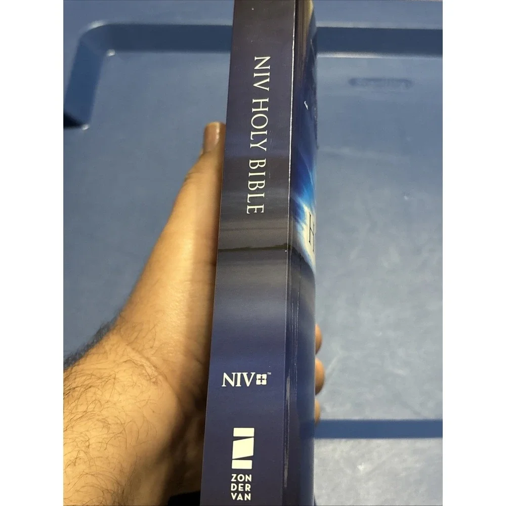 Holy Bible NIV Zondervan 2011